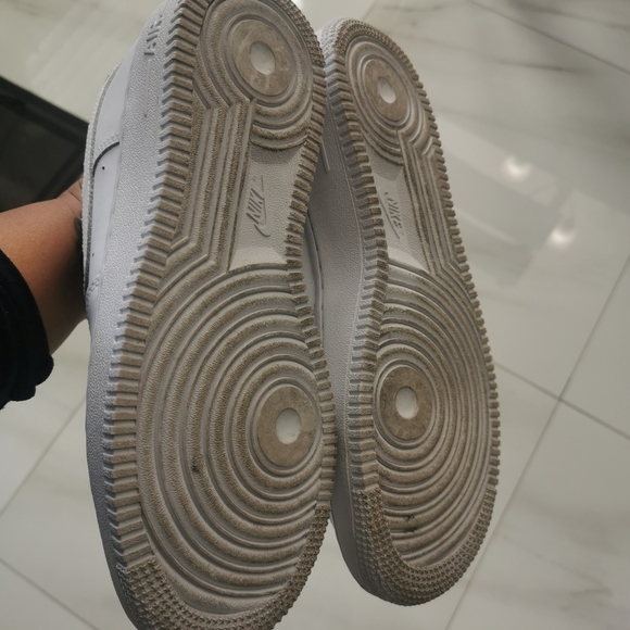 Air Force 1 (GS) - White/White - Size 6.5Y - Picture 4 of 4